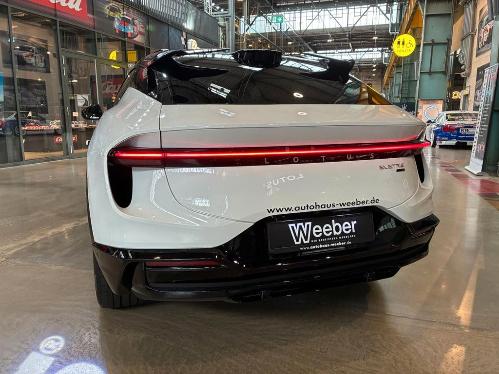 Lotus Eletre