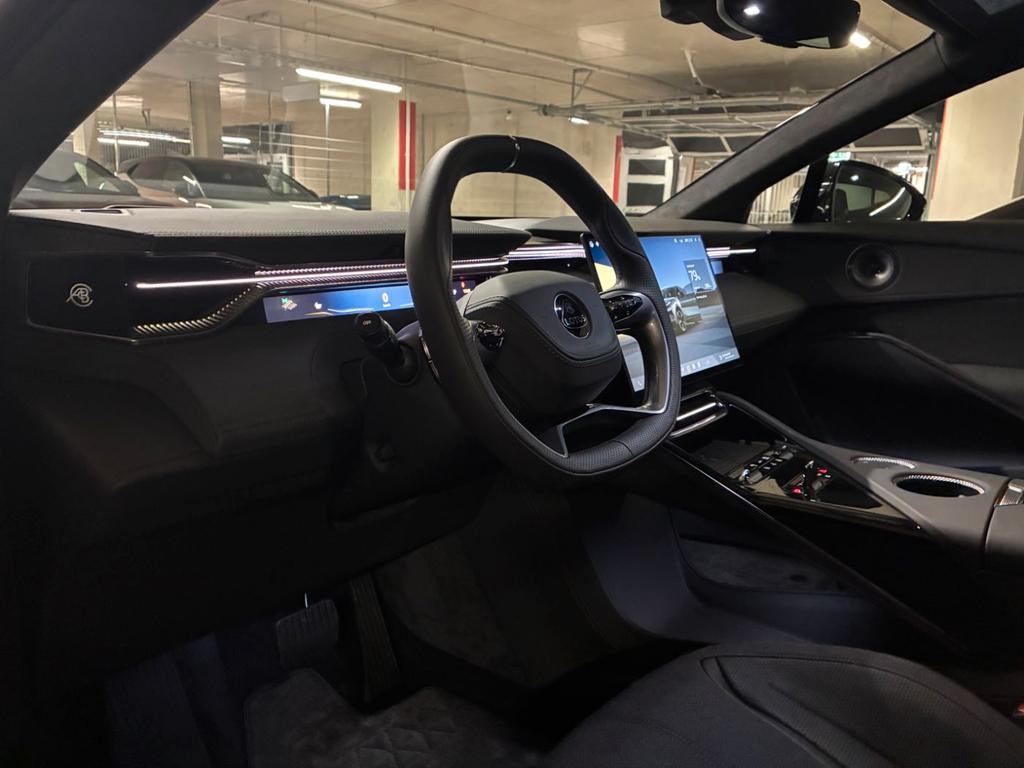 Lotus Eletre