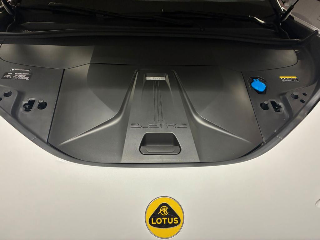 Lotus Eletre