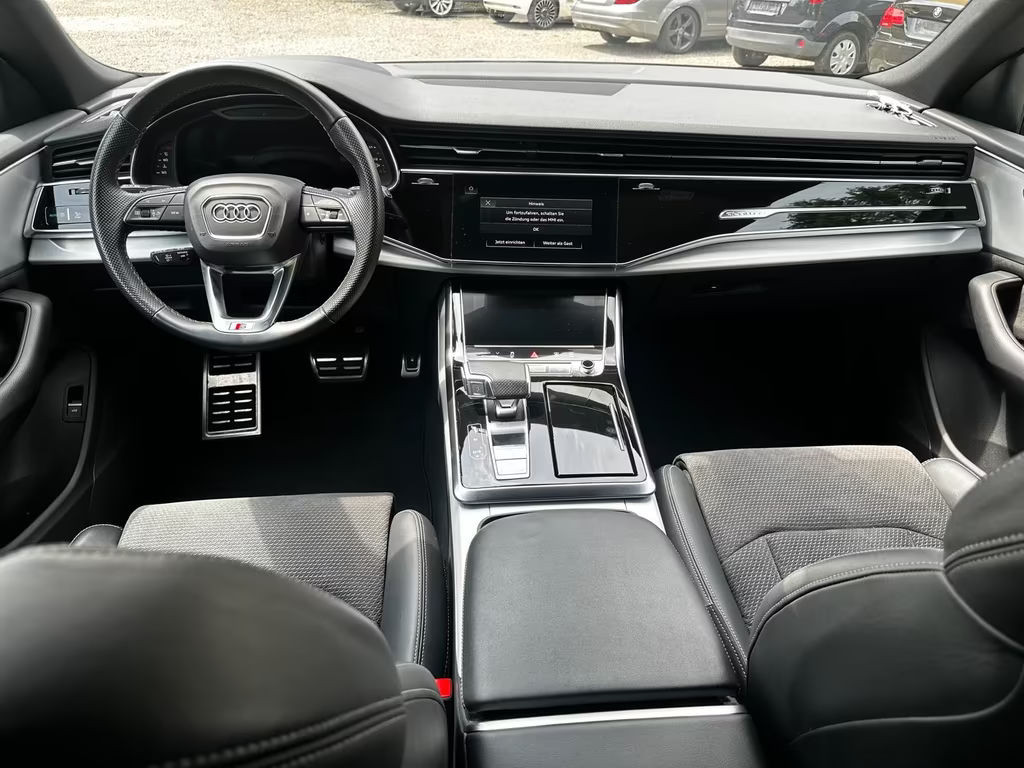 Audi SQ8