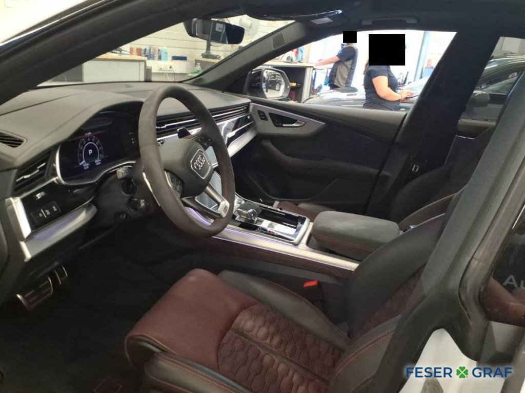 Audi RS Q8