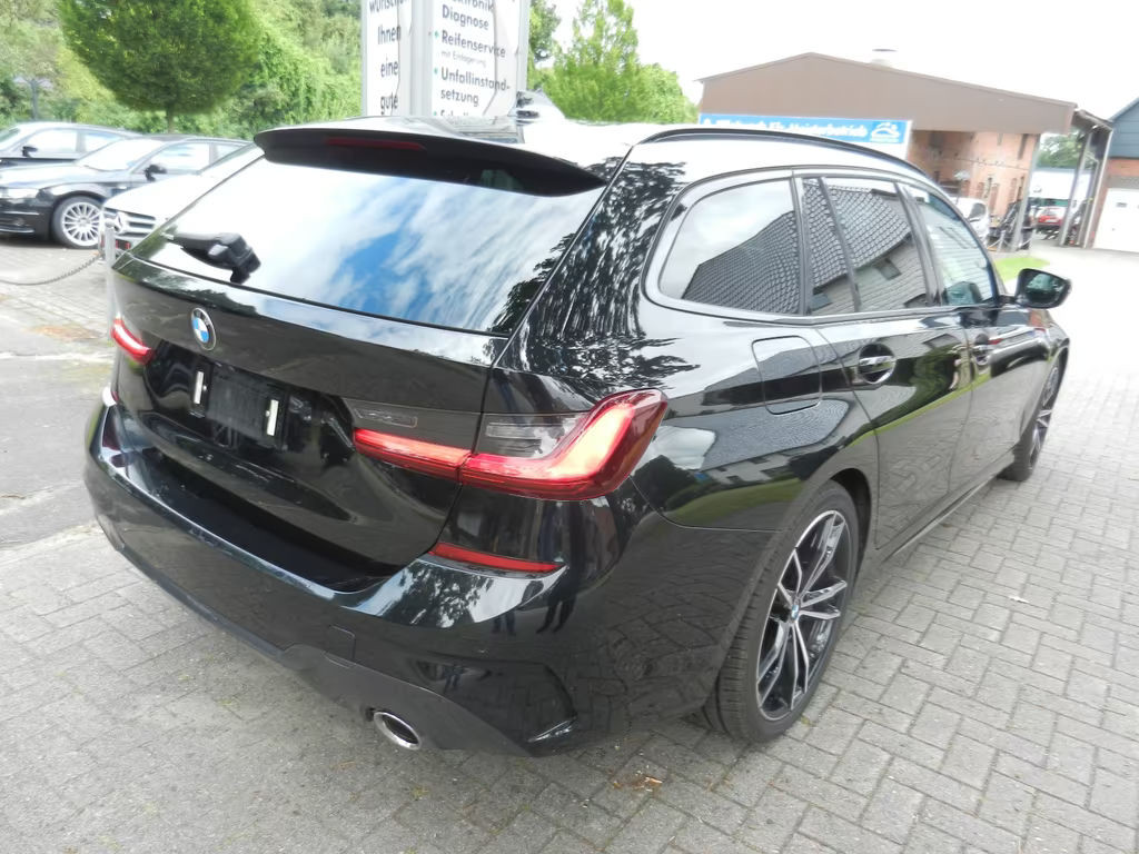 BMW 3 Serie 320 M-Sport Touring 320d
