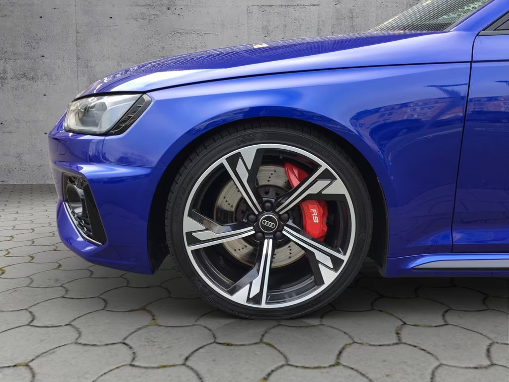 Audi RS4