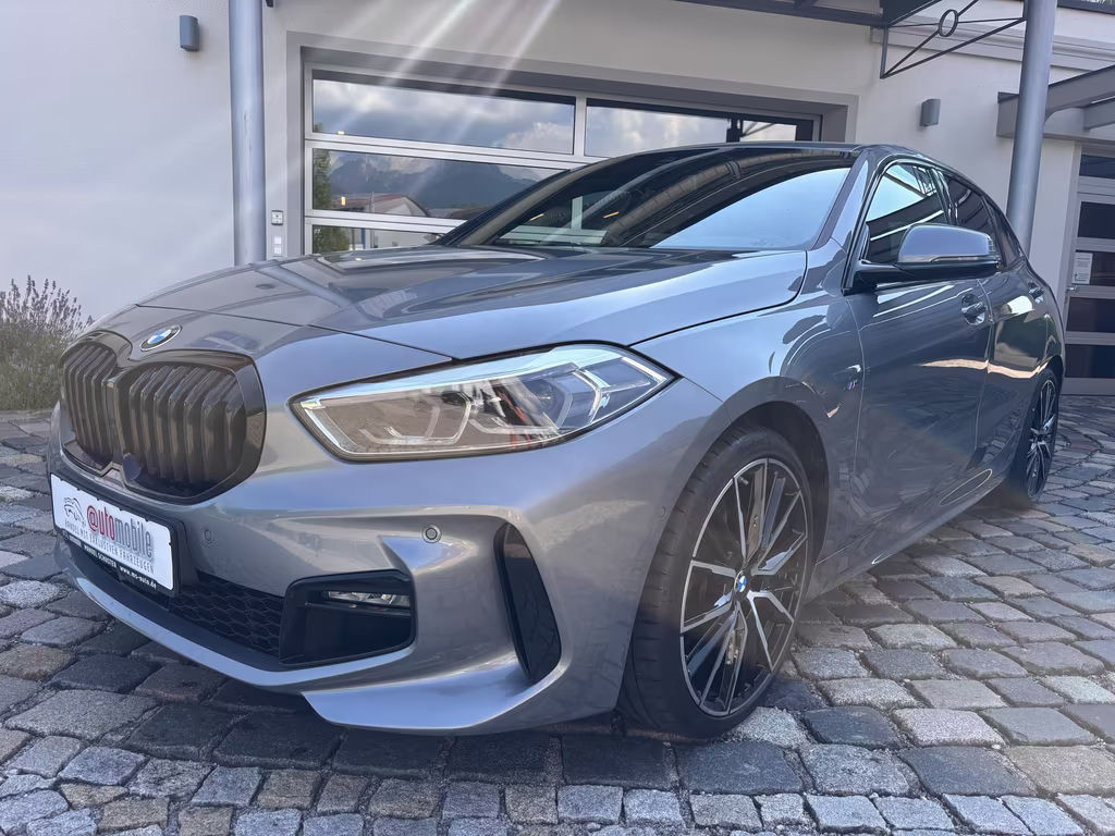 BMW 1 Serie 120 xDrive Sedan 120d