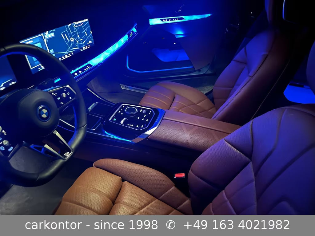 BMW i7