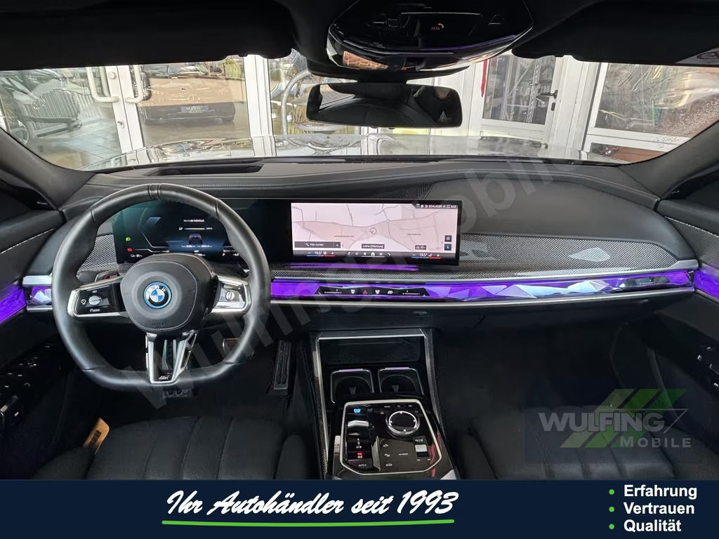 BMW i7