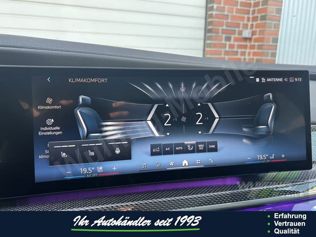 BMW i7