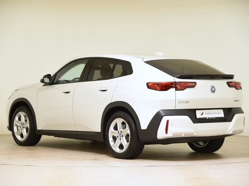 BMW iX2