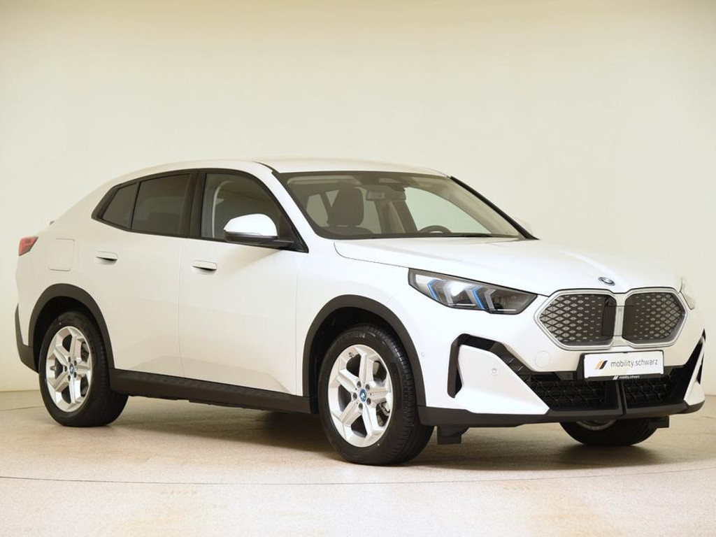 BMW iX2