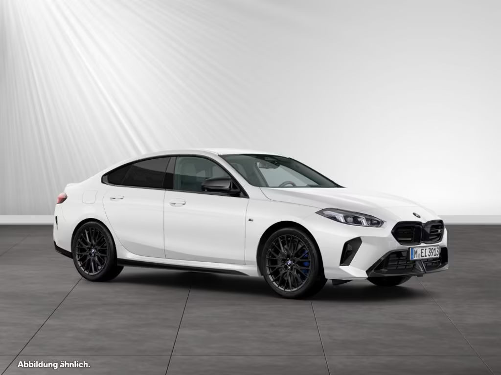 BMW M235
