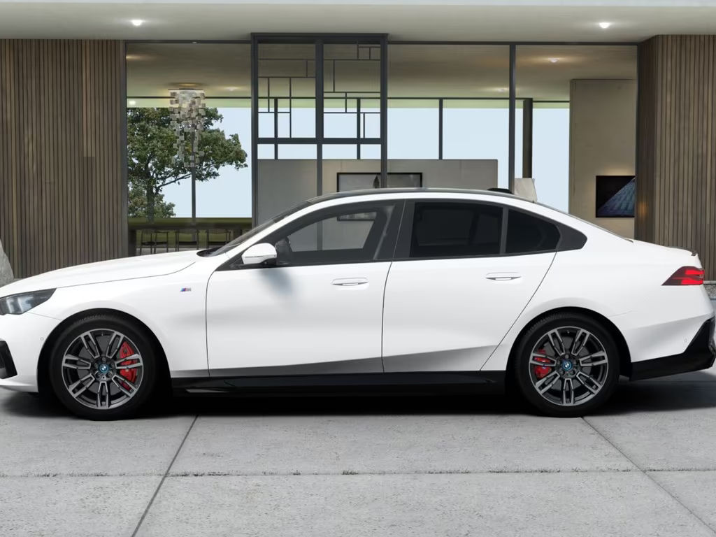 BMW i5