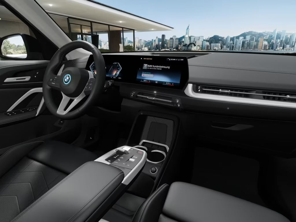 BMW iX1