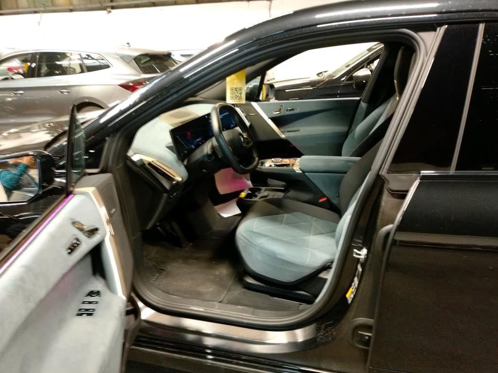 BMW iX
