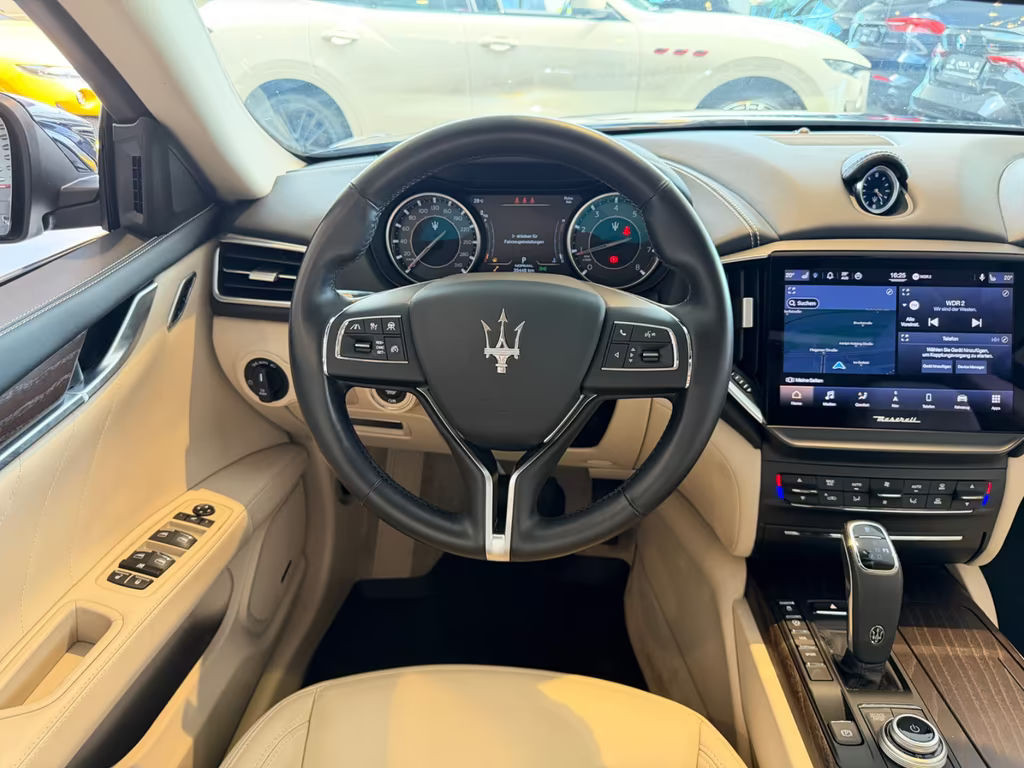 Maserati Ghibli