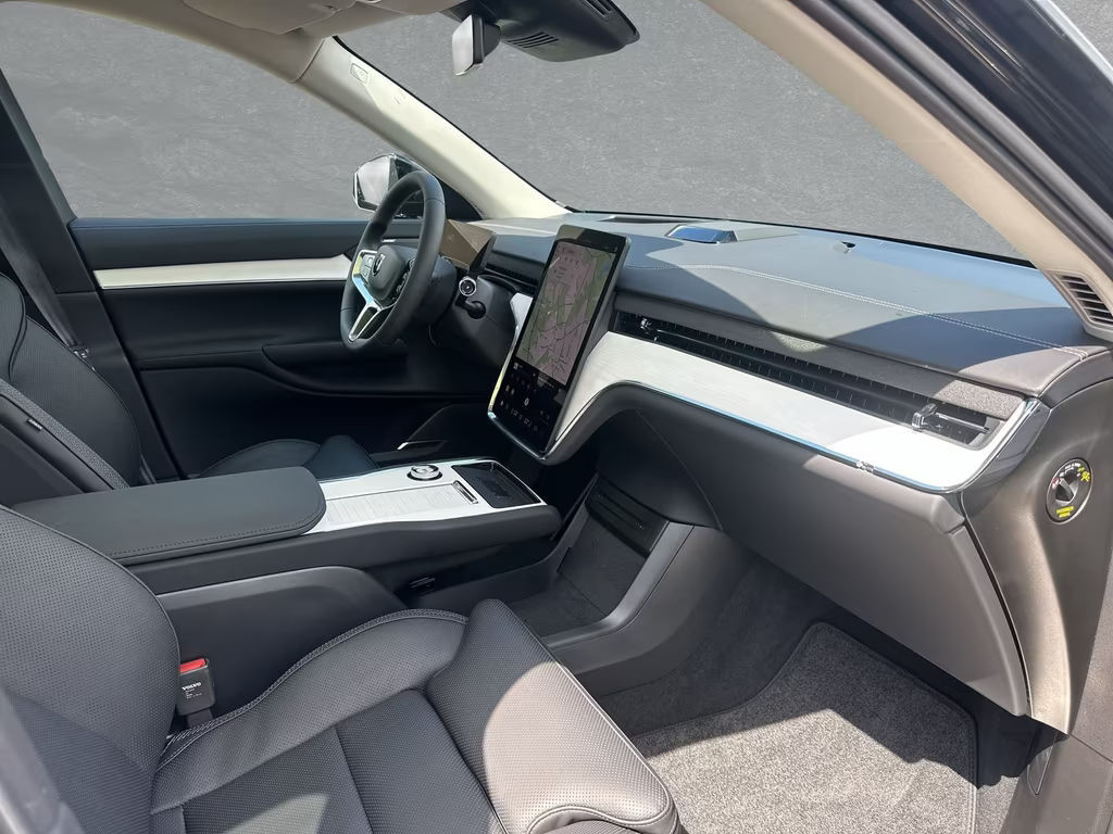 Volvo EX90