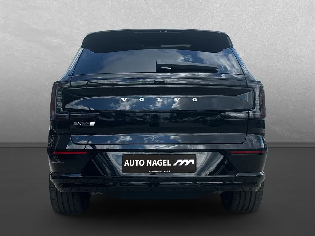 Volvo EX90