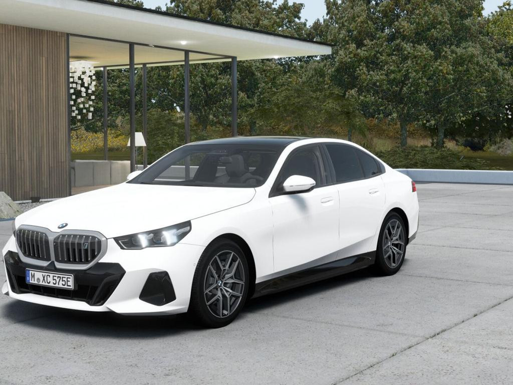 BMW i5