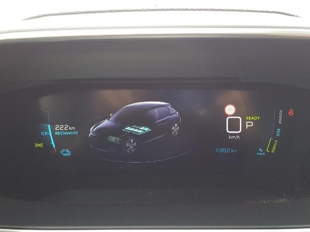Peugeot e-208