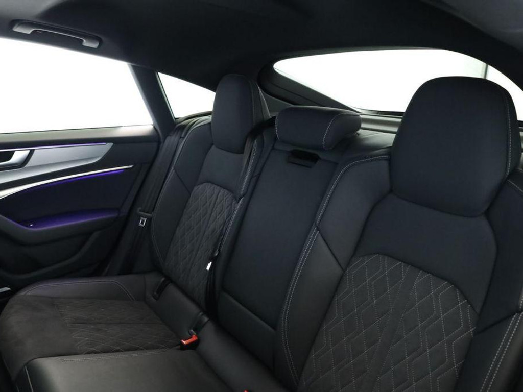 Audi S7