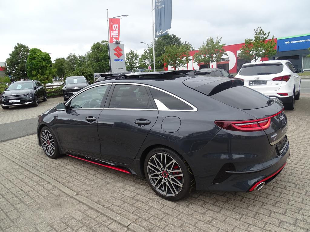 Kia ProCeed