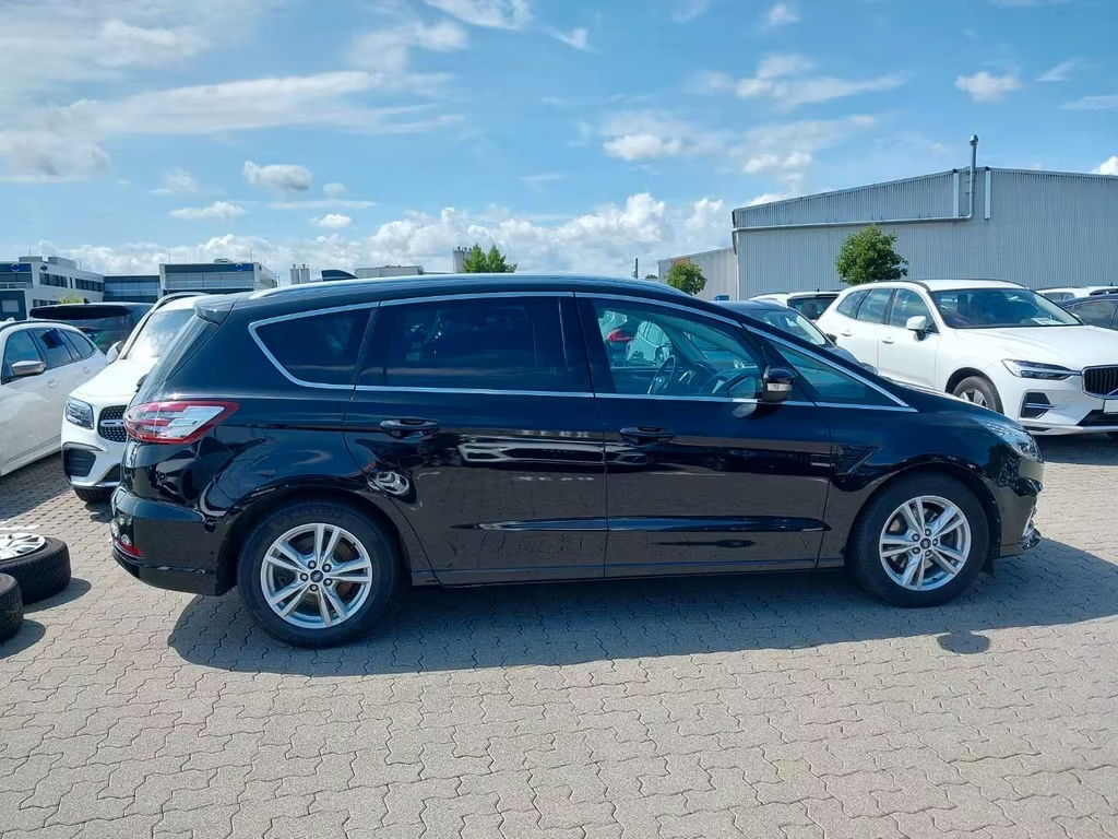 Ford S-Max