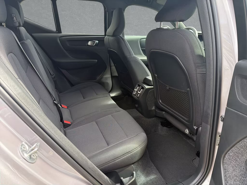 Volvo EX40