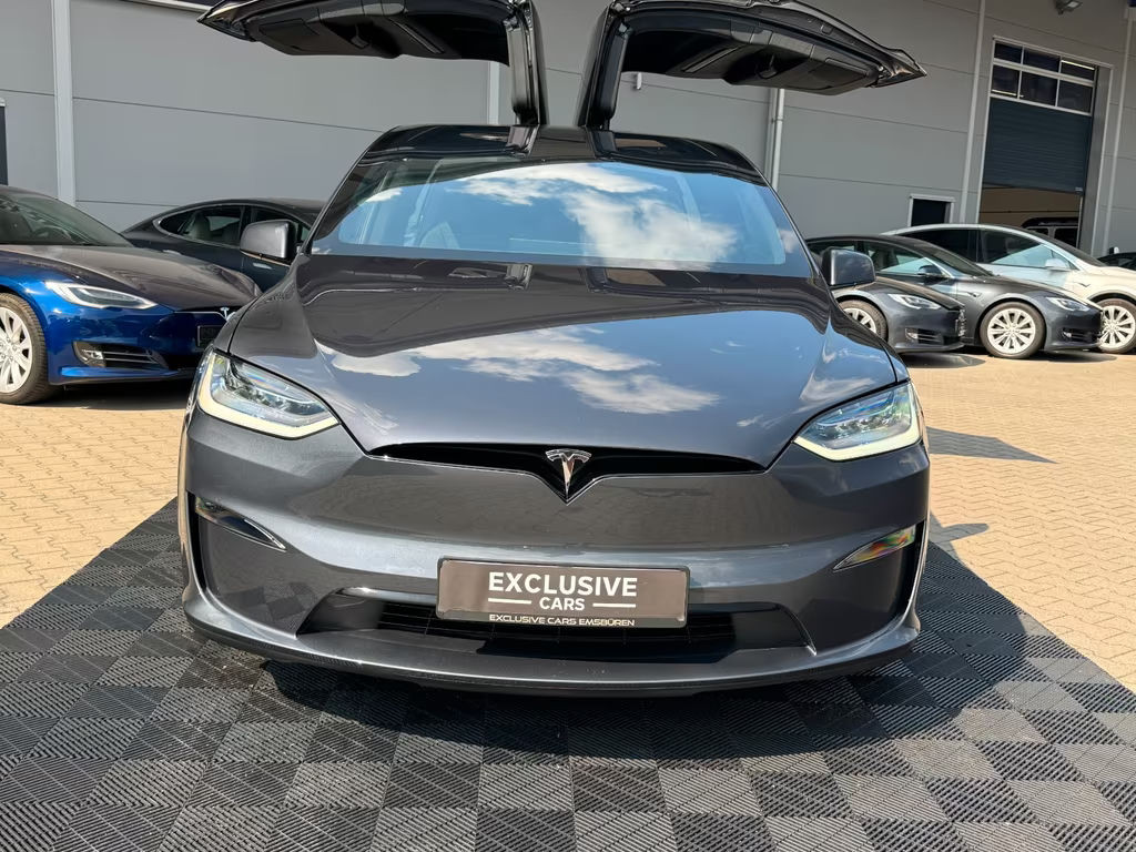 Tesla Model X