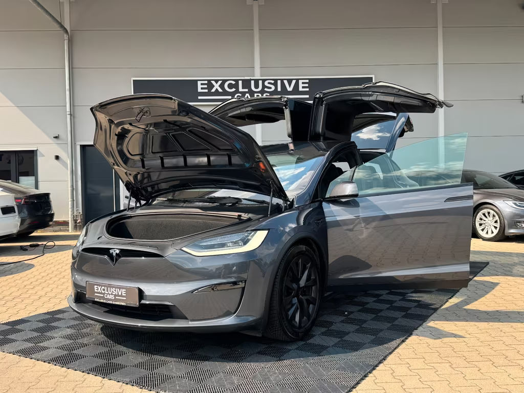 Tesla Model X