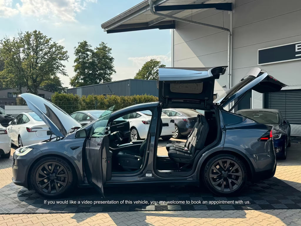 Tesla Model X
