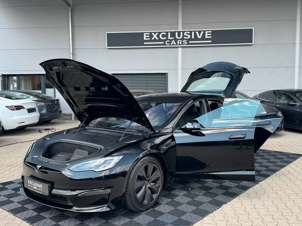 Tesla Model S