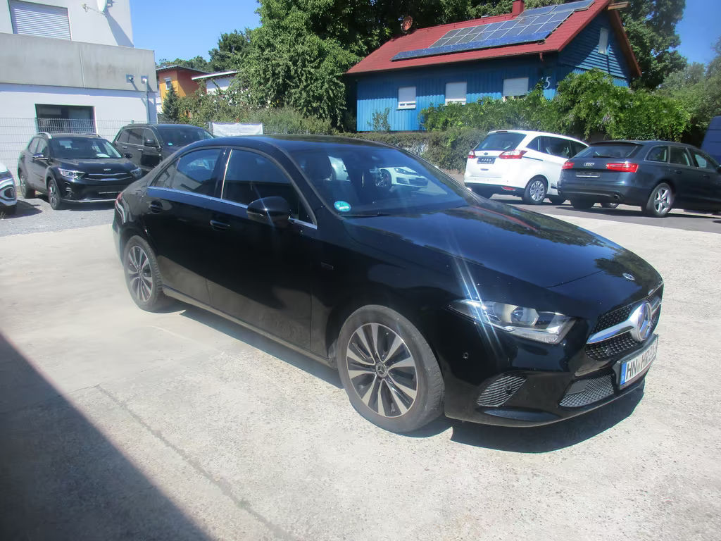 Mercedes-Benz A-Klasse A 250 A 250 e