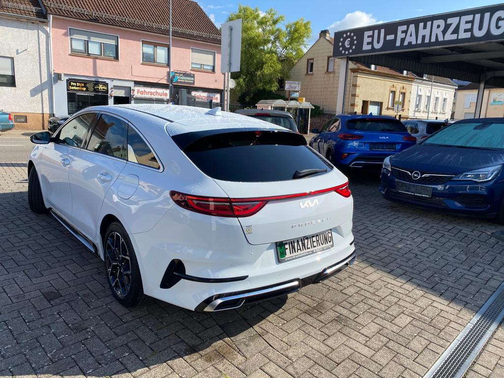 Kia ProCeed