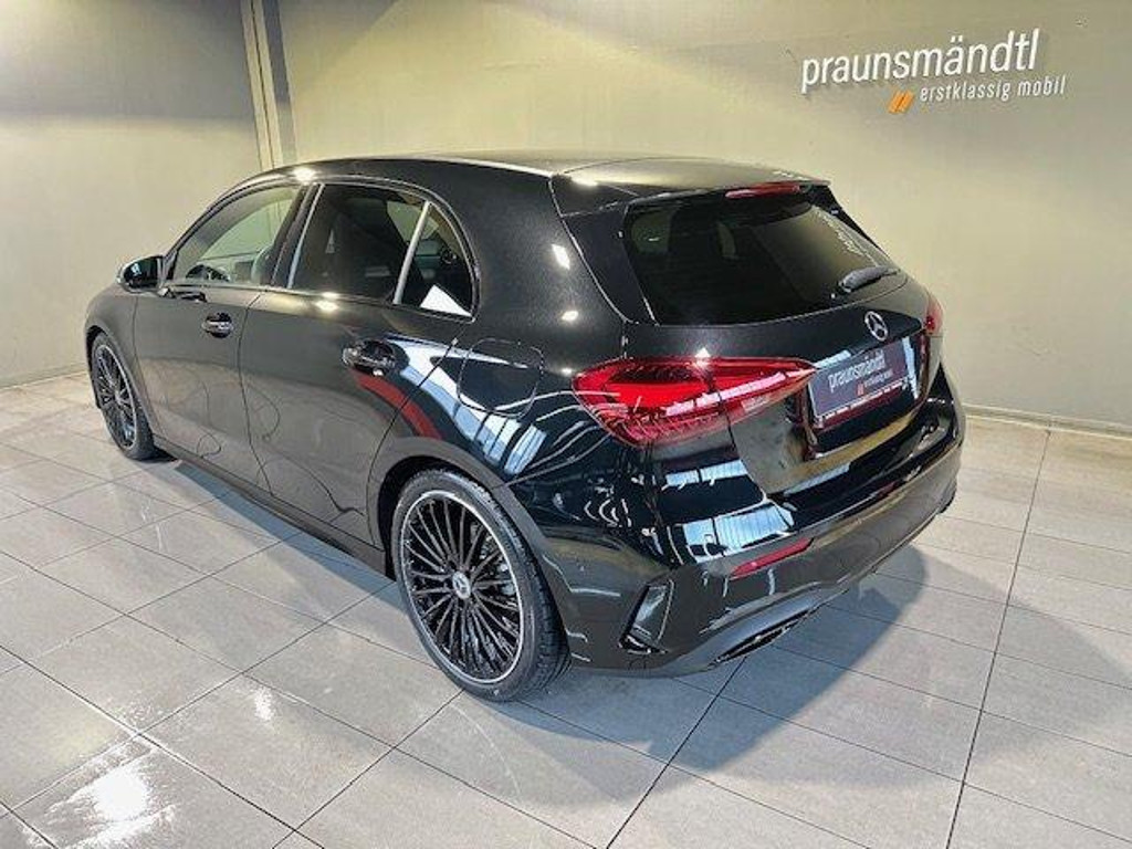 Mercedes-Benz A-Klasse A 200 AMG Line A 200 d