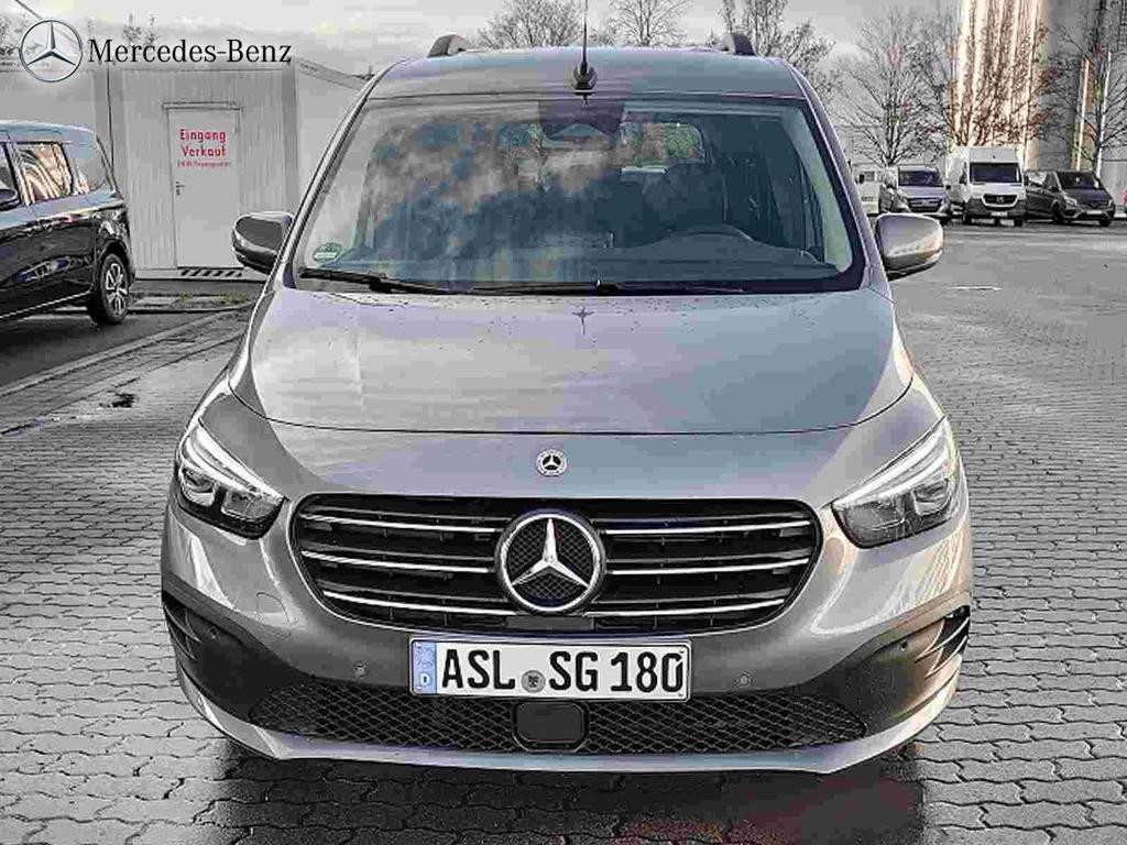 Mercedes-Benz T 180