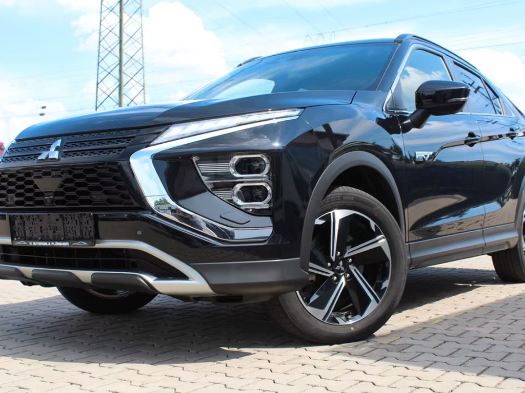 Mitsubishi Eclipse Cross 2.4 Plus4WD Aut. Temp. Sitzhzg LED