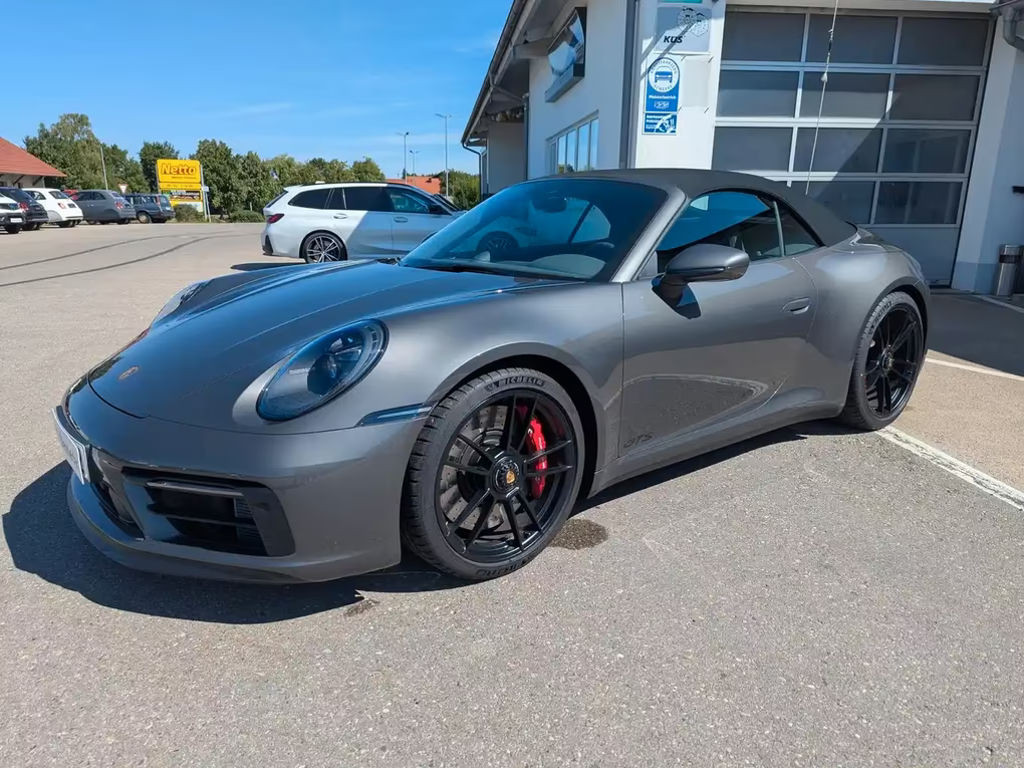 Porsche 911 GTS 4 Carrera Cabriolet