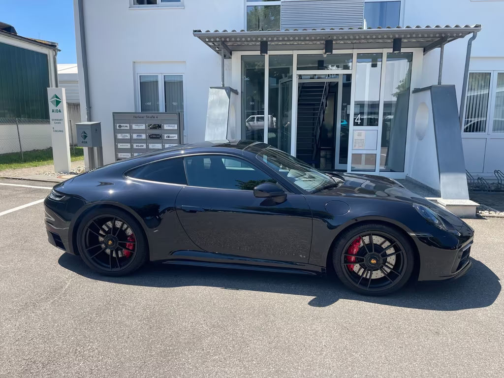 Porsche 911