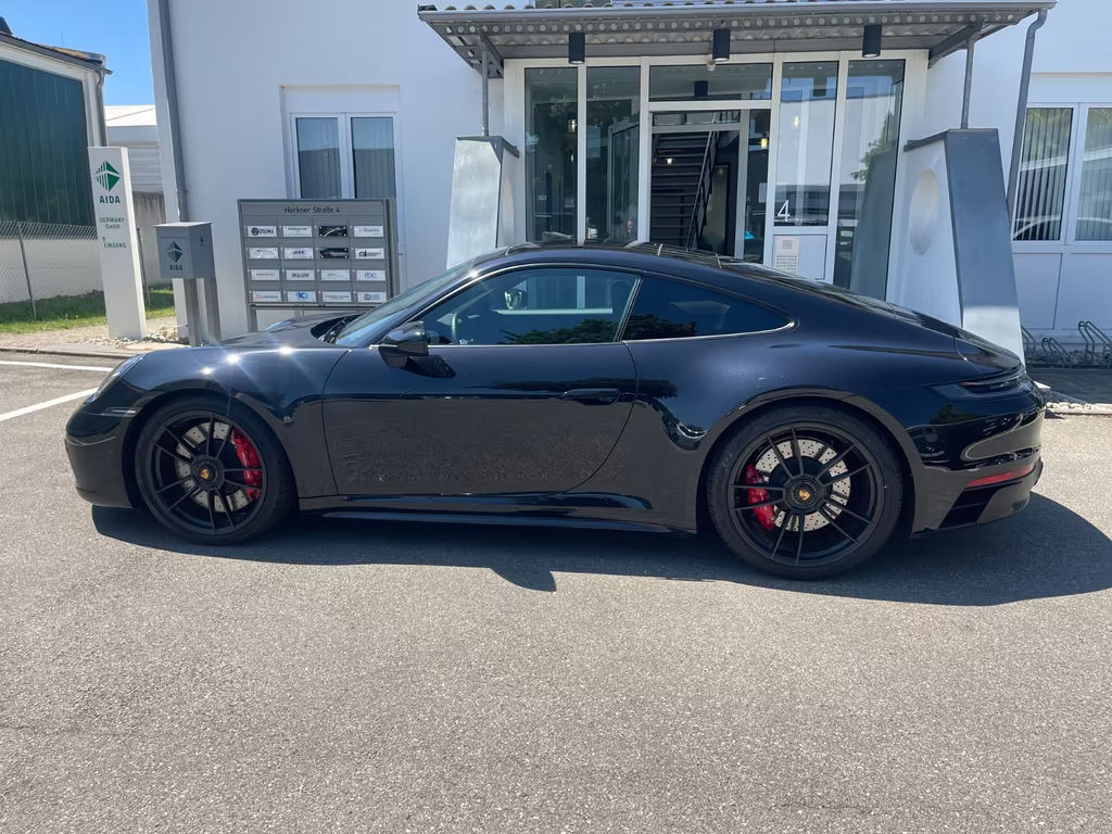 Porsche 911