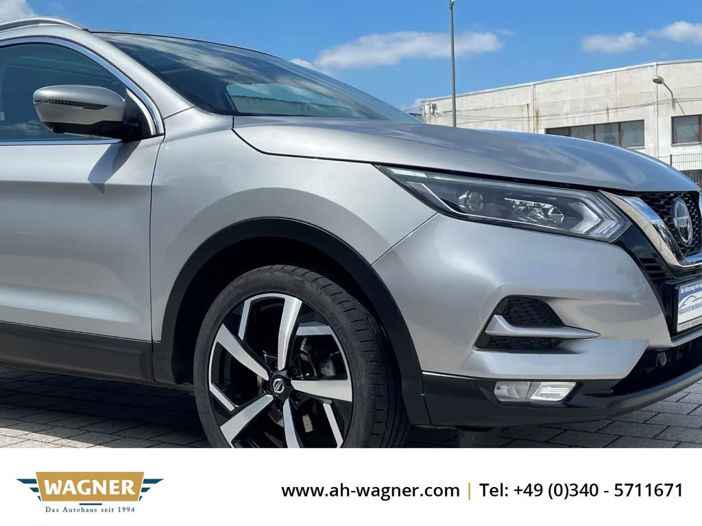 Nissan Qashqai Akari Leder Pano SHZ 360°LED  Klimaautom