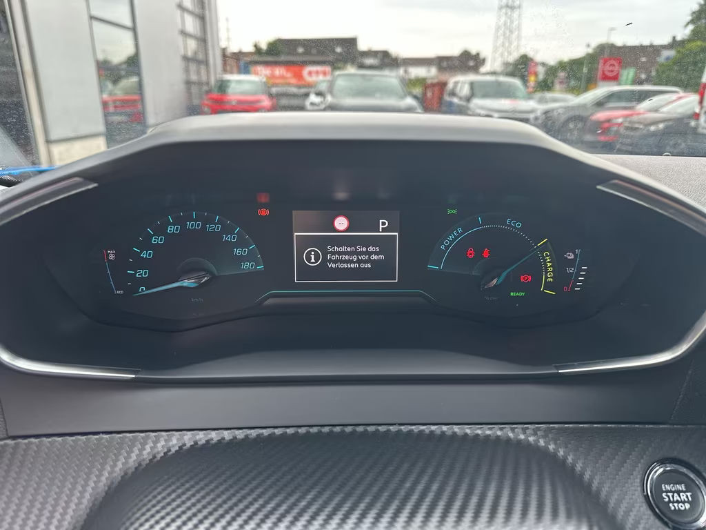 Peugeot e-2008