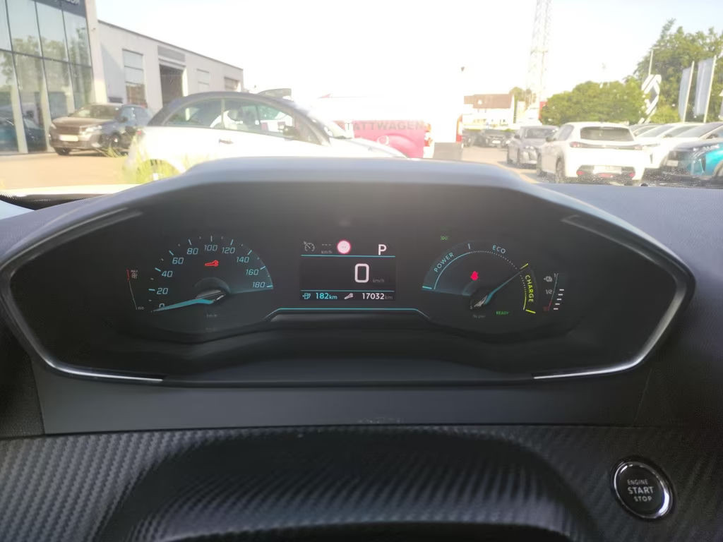 Peugeot e-2008