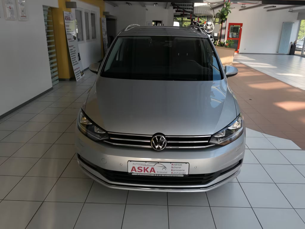 Volkswagen Touran Highline BMT