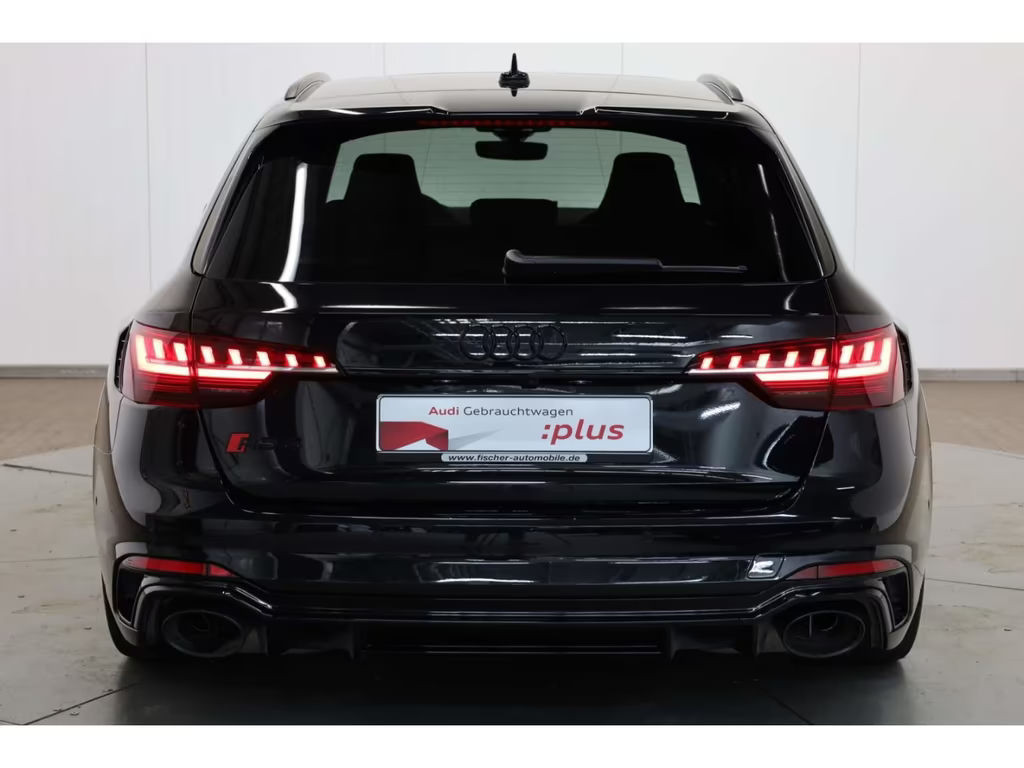 Audi RS4