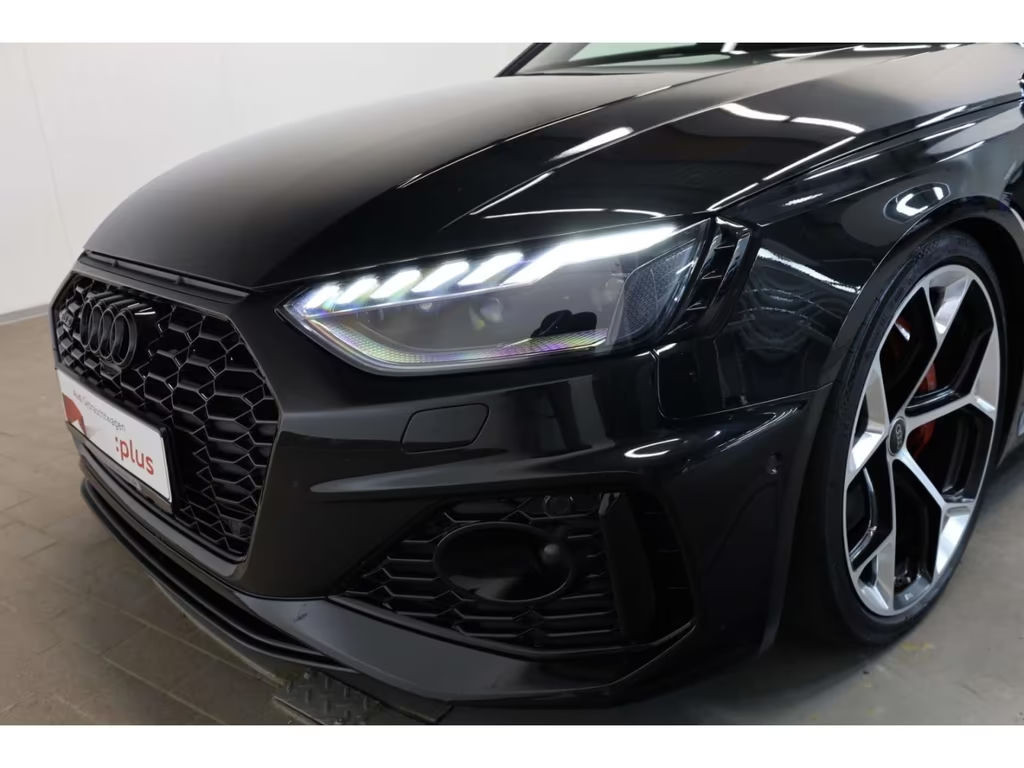 Audi RS4