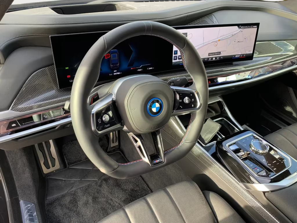 BMW i7