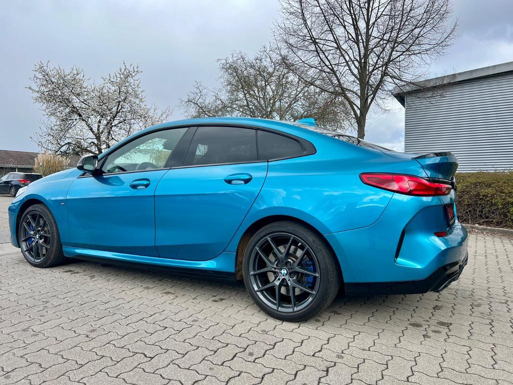 BMW M235