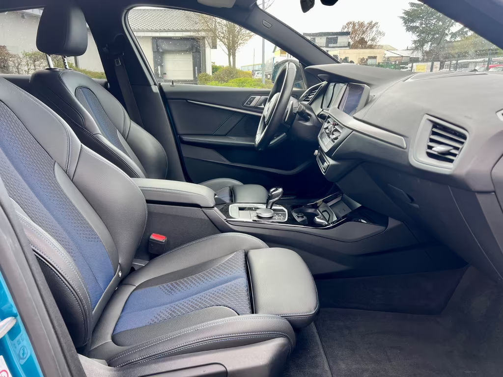 BMW M235