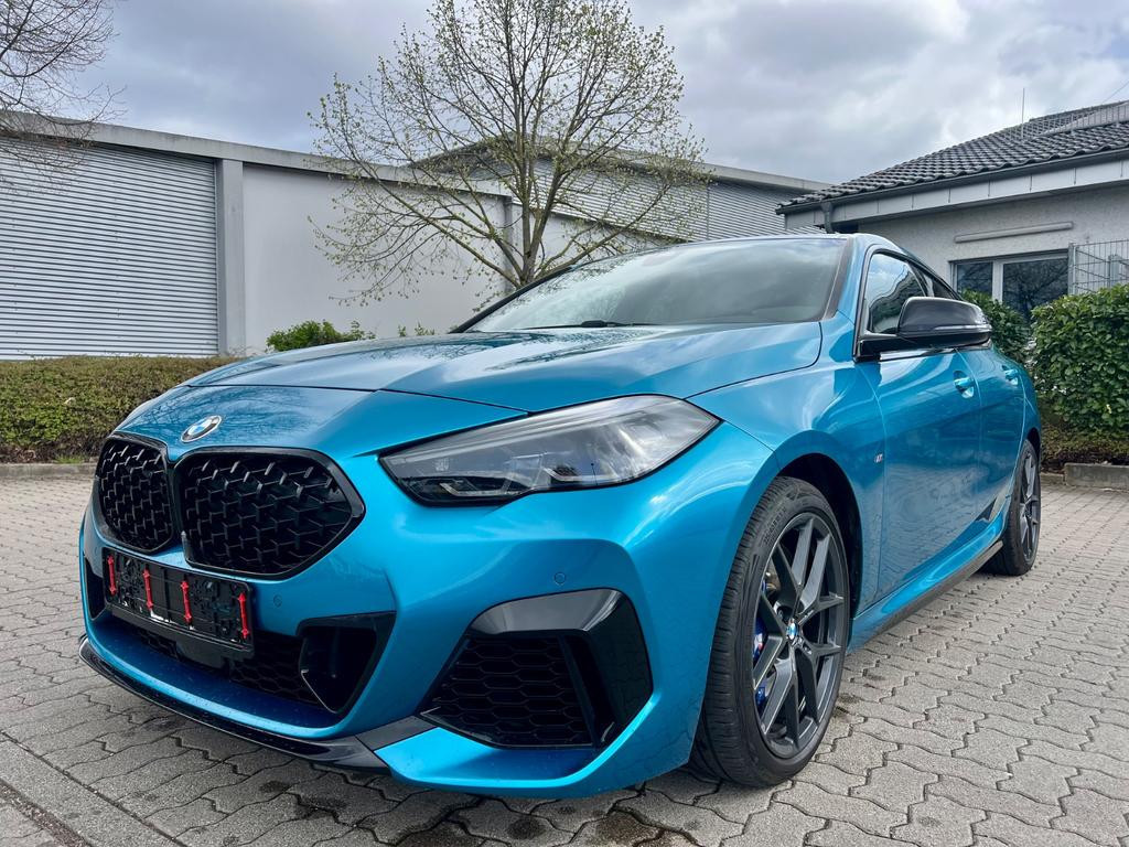 BMW M235