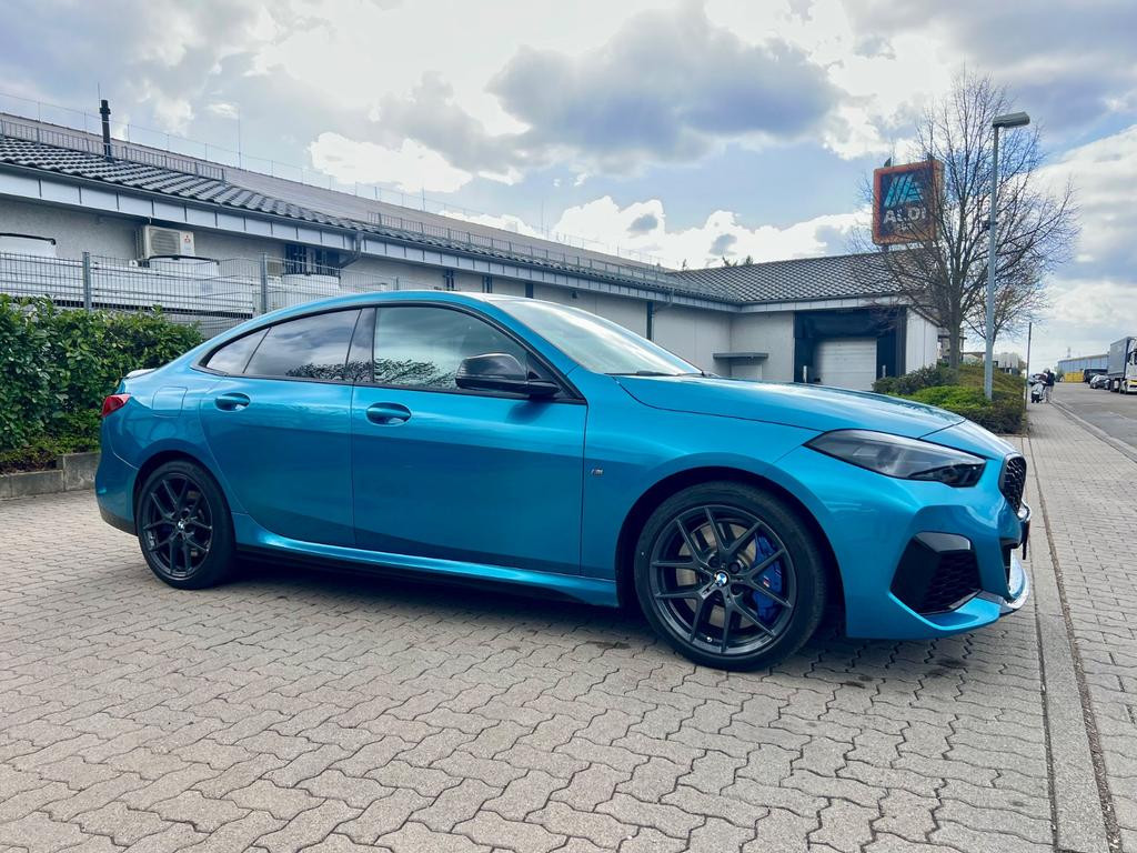 BMW M235