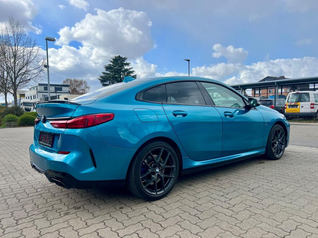BMW M235